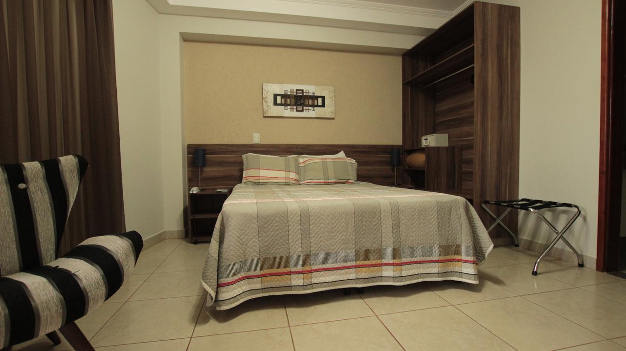 Beira Lago Palace Hotel Morrinhos  Bilik gambar