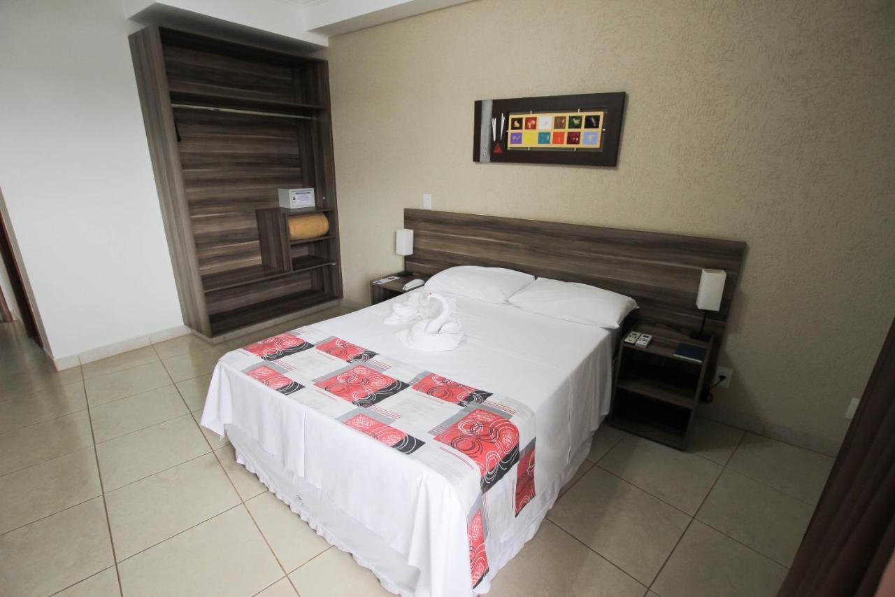 Beira Lago Palace Hotel Morrinhos  Luaran gambar